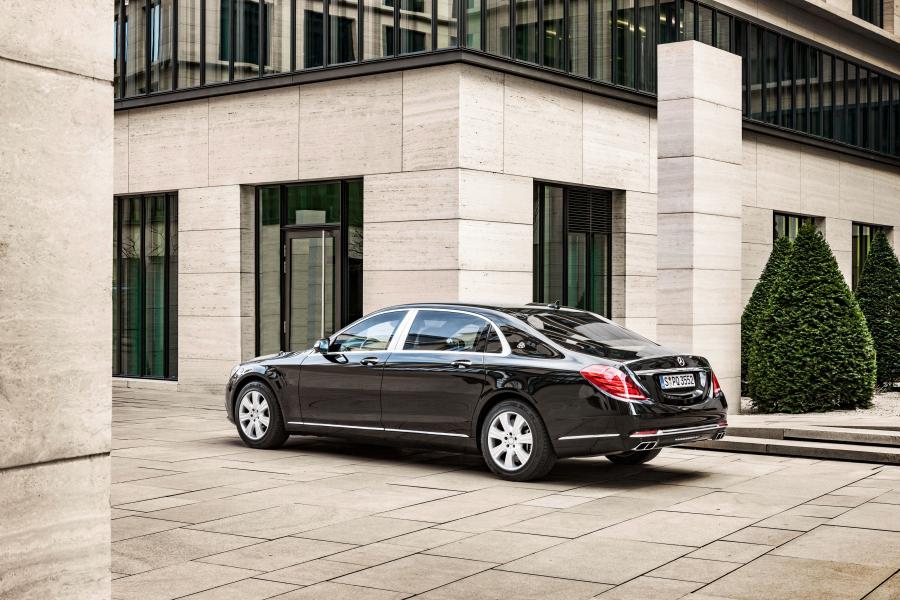  Mercedes-Maybach S600 Guard 2016 года  (фото 2 из 13)